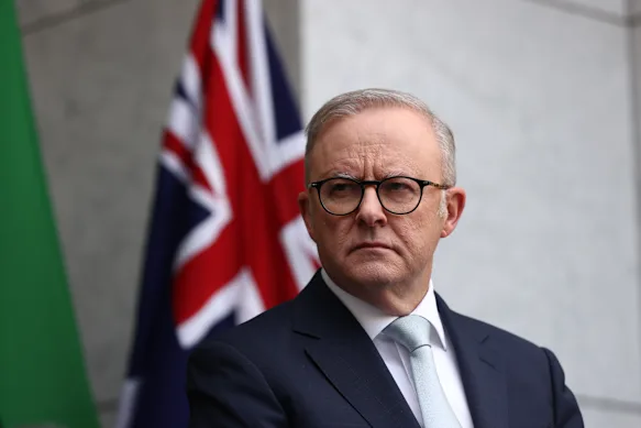 Le contrôle exercé par le Premier ministre Anthony Albanese sur le nombre de personnes que chaque député peut employer fait l'objet d'une surveillance accrue.