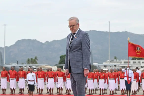 Le Premier ministre australien Anthony Albanese arrive aux Fidji avant la réunion pré-COP31.